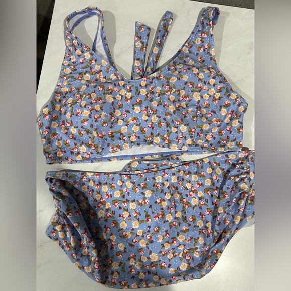 Maternity or non-maternity bathing suit - Picture 2 of 3